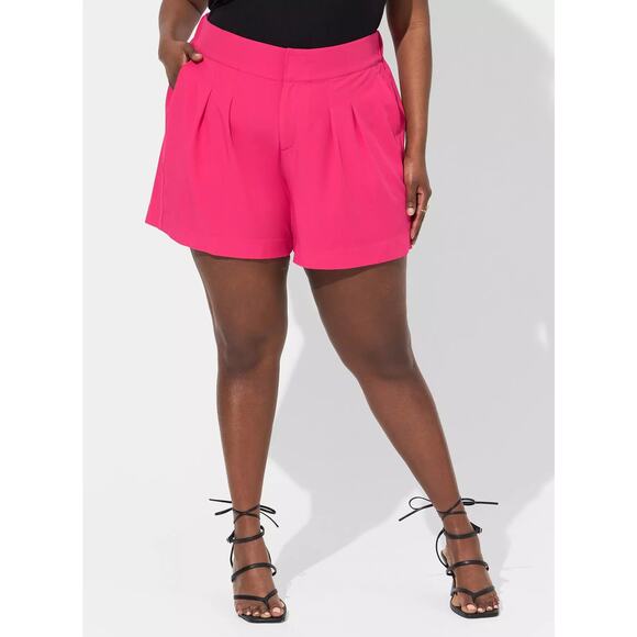 Torrid Pink Peacock Pull On Wide Leg Studio Crepe Short Size 14 - Picture 1 of 10